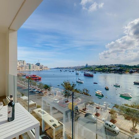 Superlative Apartment With Valletta And Harbour Views Sliema Eksteriør billede