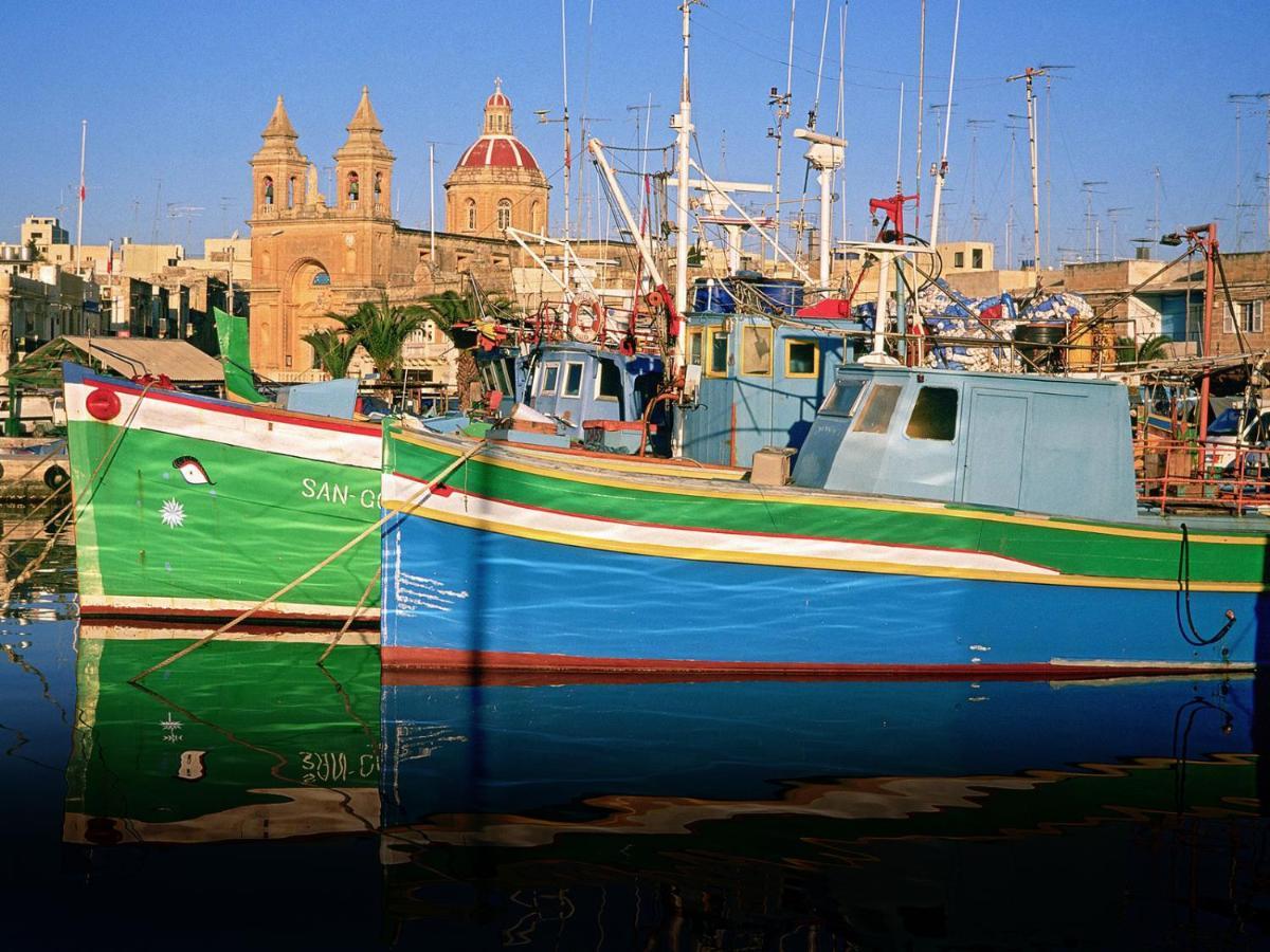 Superlative Apartment With Valletta And Harbour Views Sliema Eksteriør billede