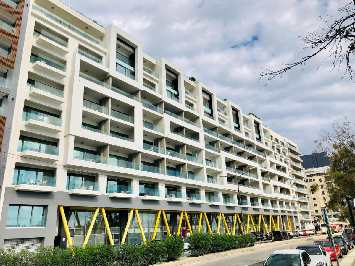 Superlative Apartment With Valletta And Harbour Views Sliema Eksteriør billede